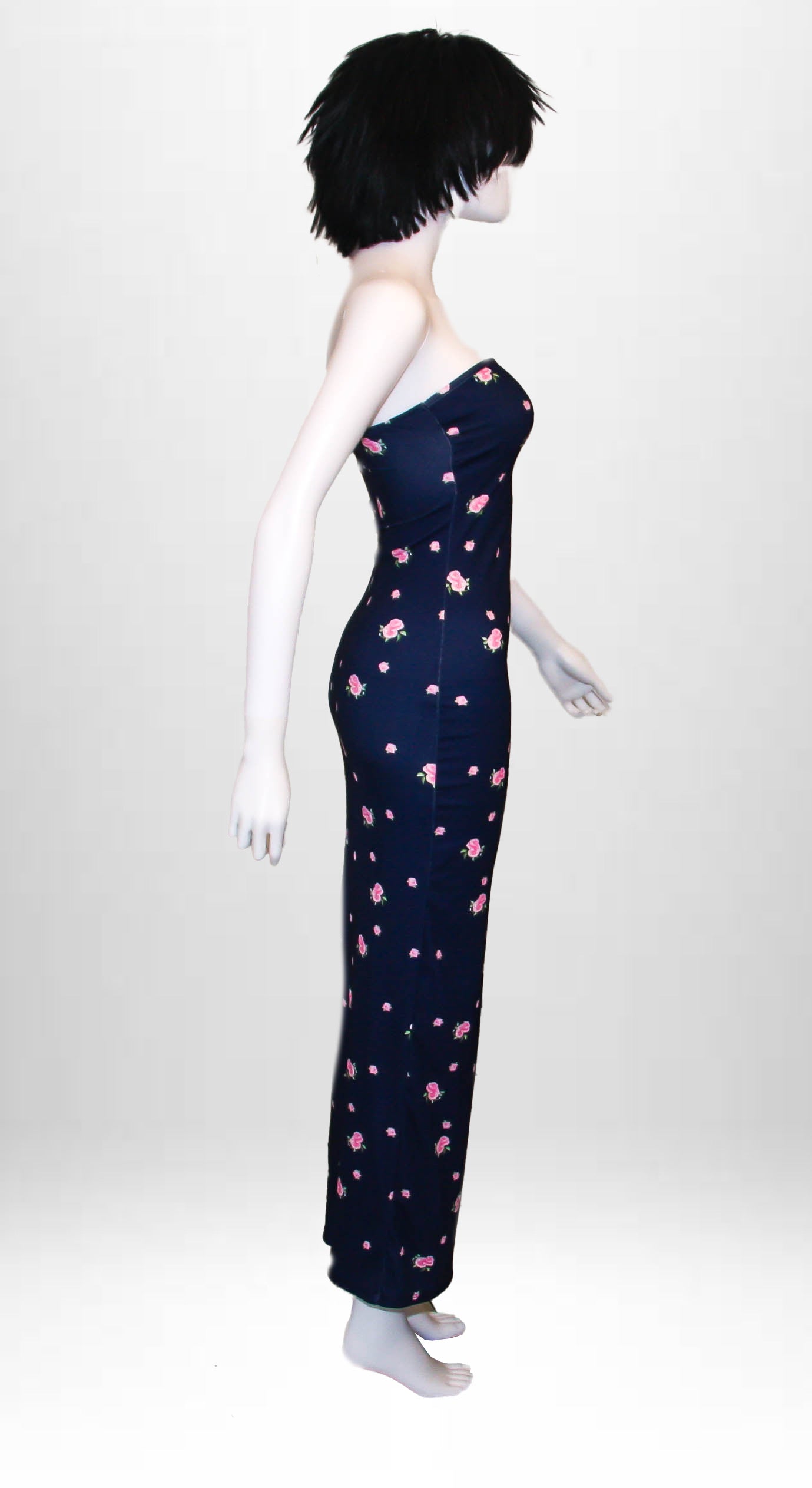 Abito aderente lungo blu notte con fantasia rose rosse