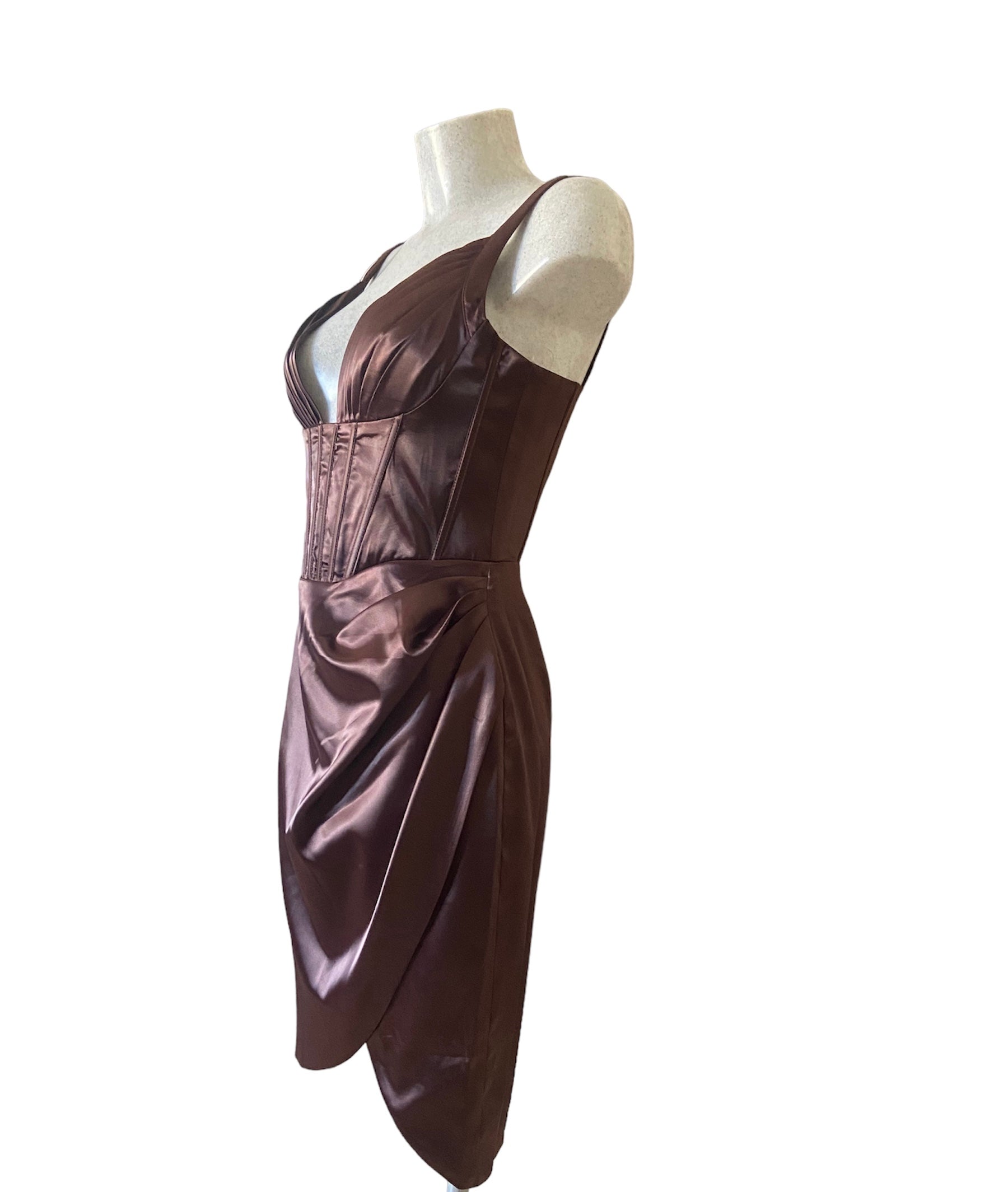 Abito corto sexy marrone in seta